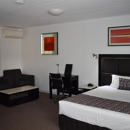 Roundhouse Motel Peterborough Zewnętrze zdjęcie