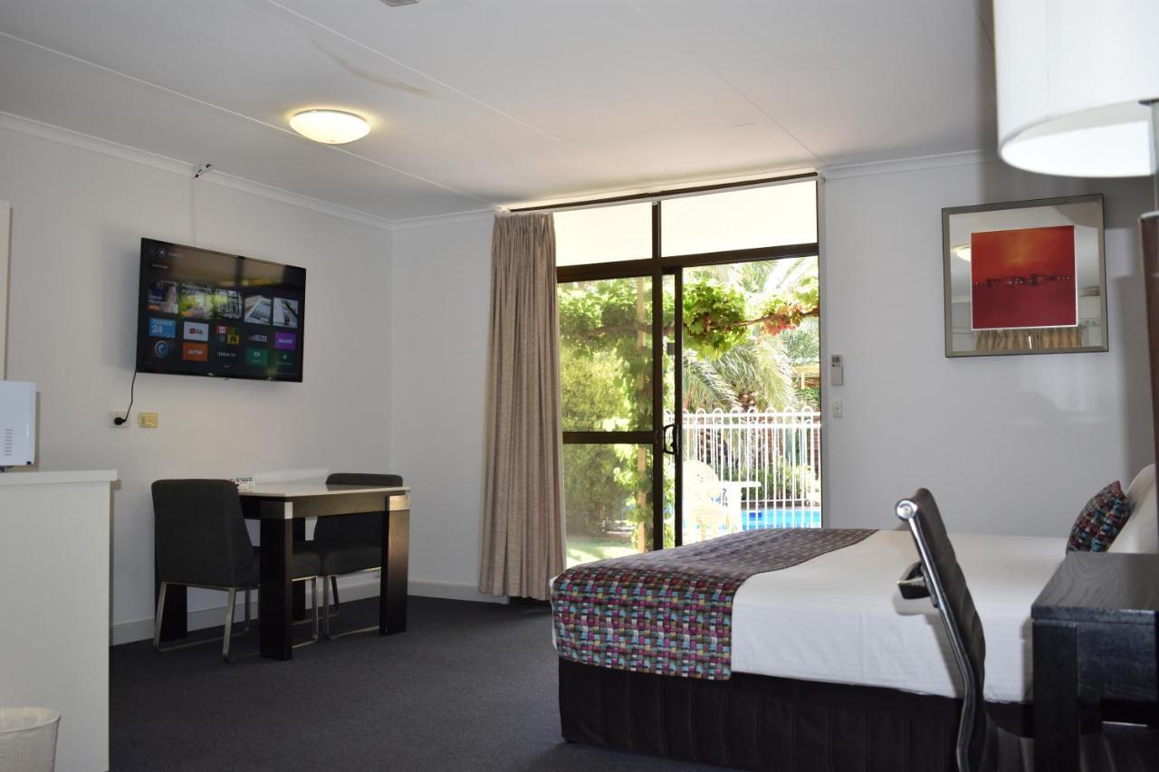 Roundhouse Motel Peterborough Zewnętrze zdjęcie