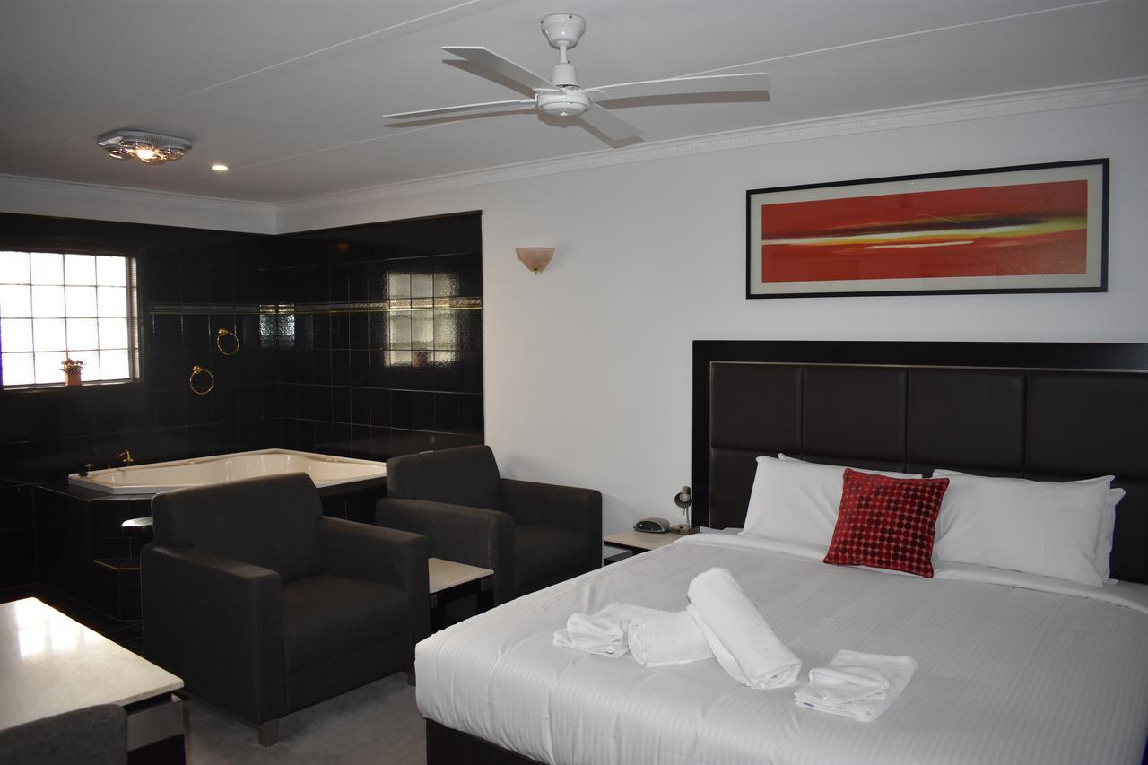 Roundhouse Motel Peterborough Zewnętrze zdjęcie