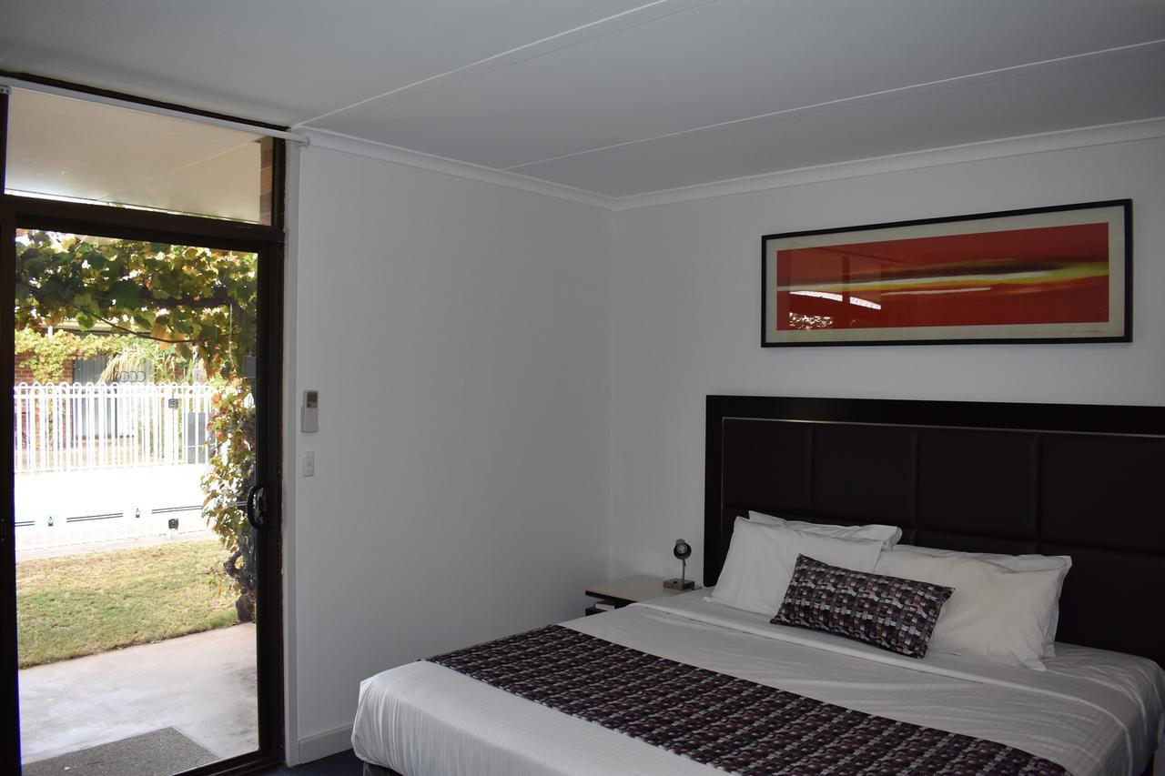 Roundhouse Motel Peterborough Zewnętrze zdjęcie