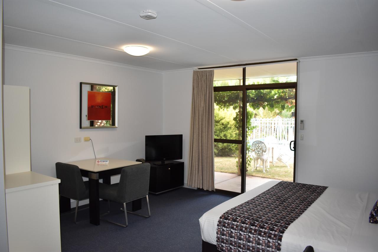 Roundhouse Motel Peterborough Zewnętrze zdjęcie