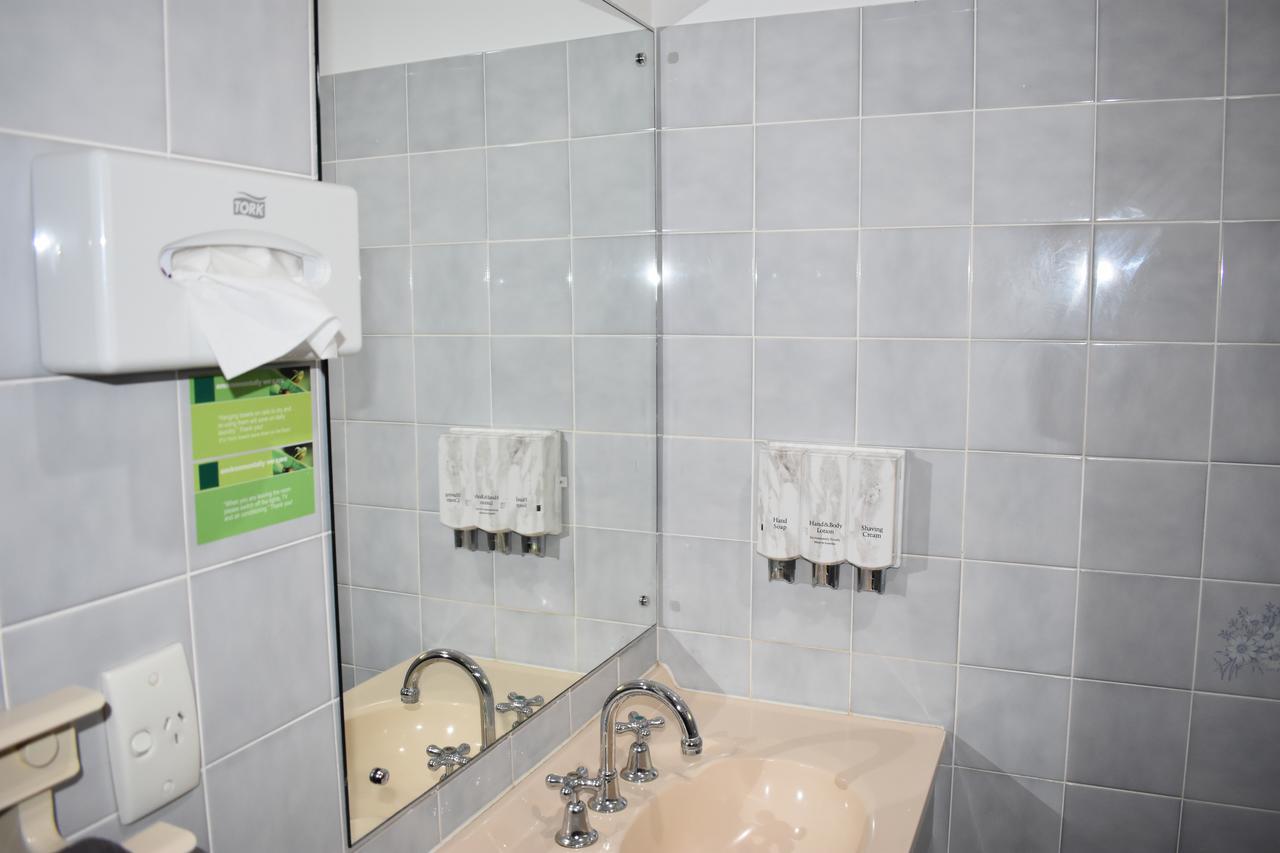 Roundhouse Motel Peterborough Zewnętrze zdjęcie